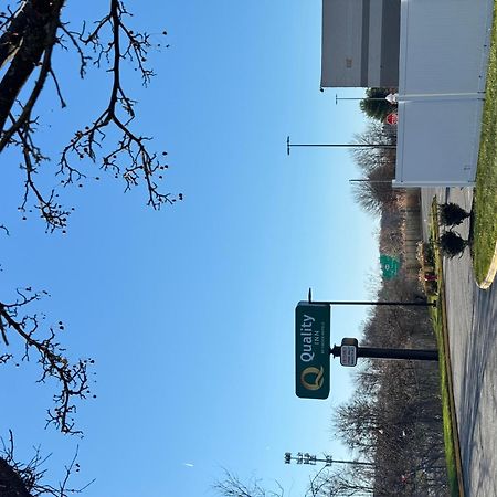 Quality Inn Spring Valley - Nanuet Exterior foto