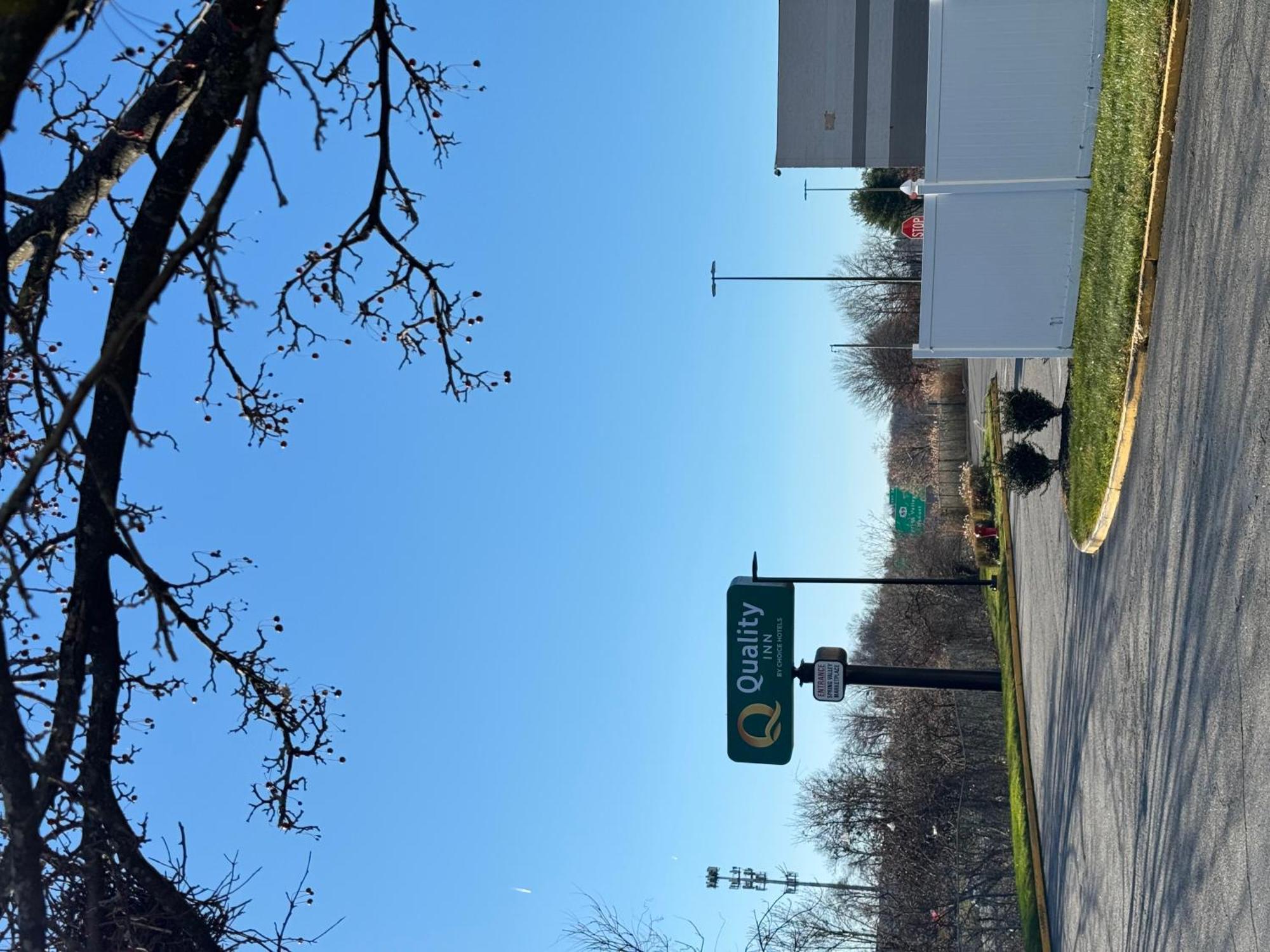 Quality Inn Spring Valley - Nanuet Exterior foto