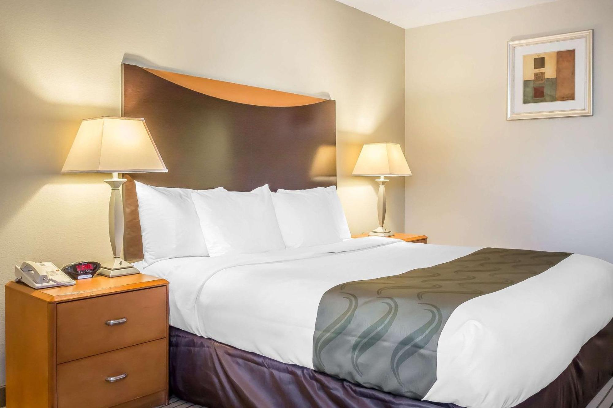 Quality Inn Spring Valley - Nanuet Exterior foto